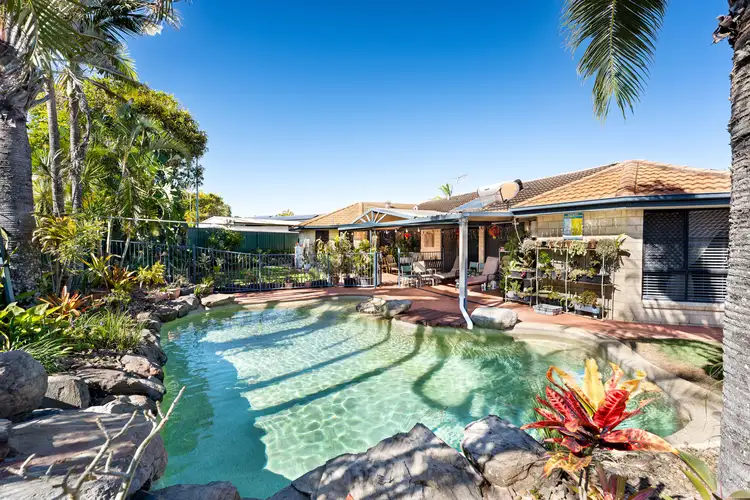 4 Hass Place, Heritage Park QLD 4118