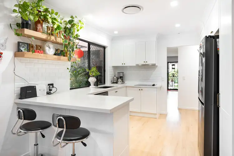 Fifth view of Homely house listing, 4 Hass Place, Heritage Park QLD 4118