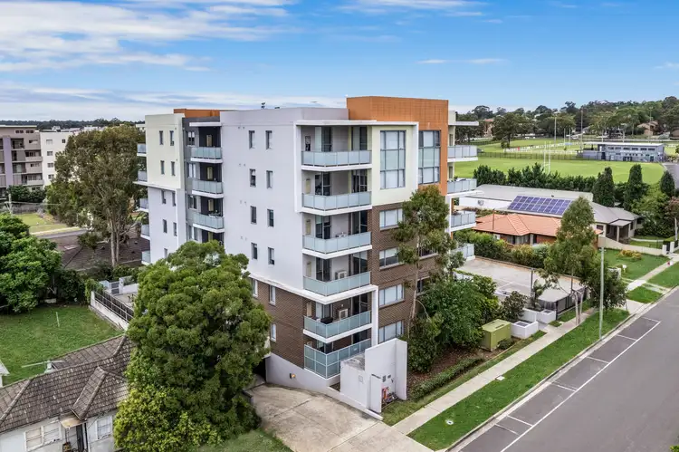 19/12-14 King Street, Campbelltown NSW 2560