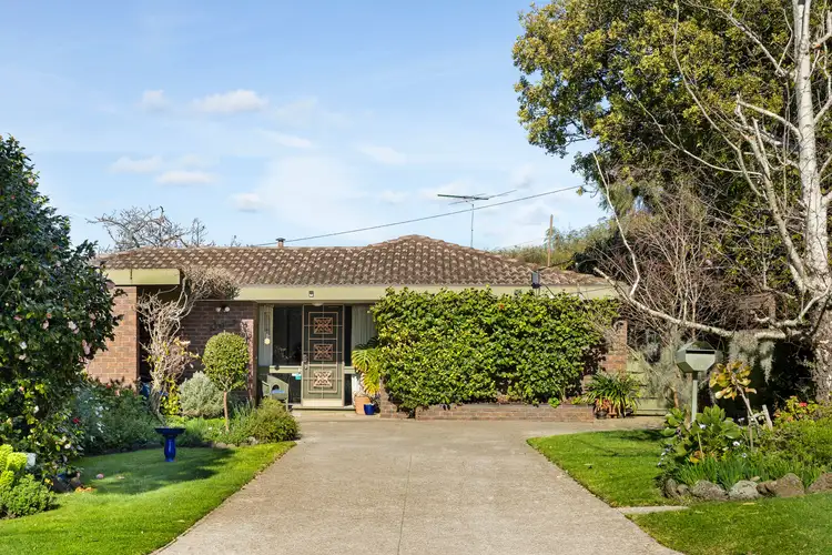 16 Grosvenor Street, Frankston South VIC 3199