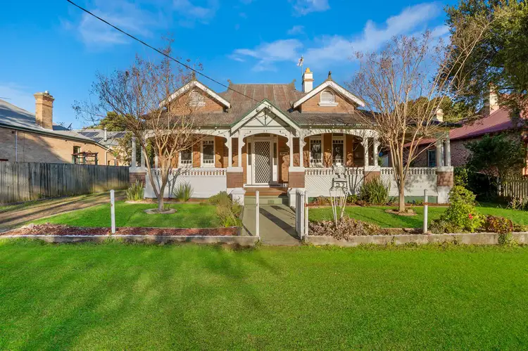 27 King Street, Lorn NSW 2320