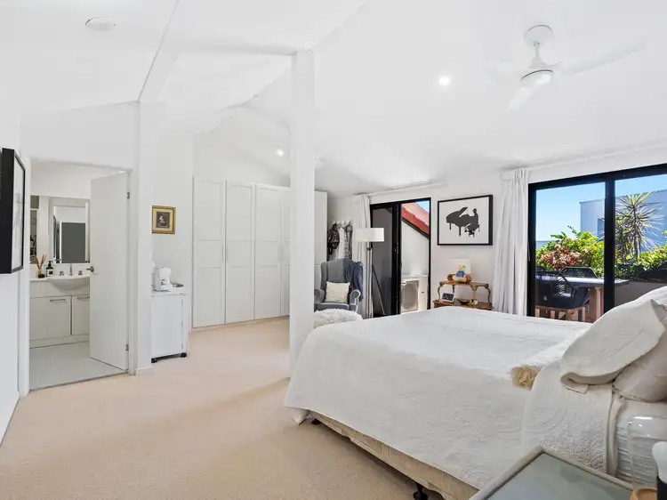 E37/1 Great Hall Drive, Miami QLD 4220