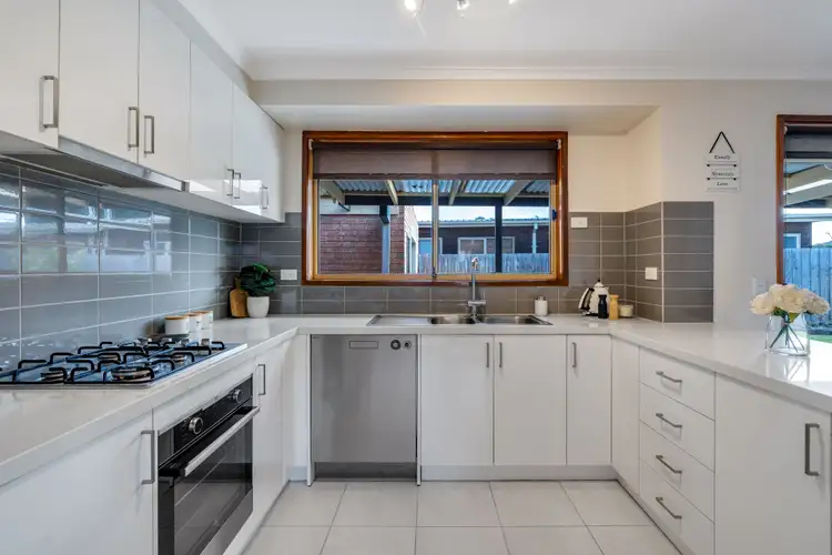 Fifth view of Homely house listing, 7 Mitta Mitta Way, Meadow Heights VIC 3048