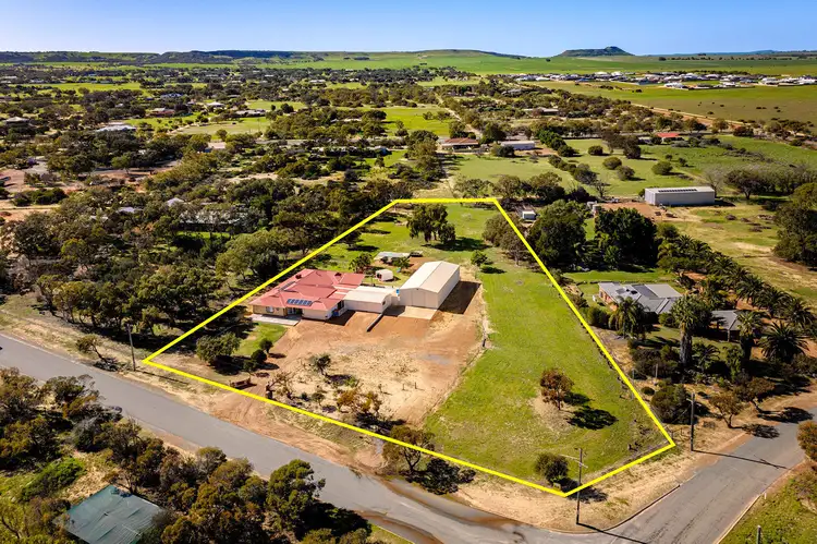2 Ridgeway Close, Moresby WA 6530
