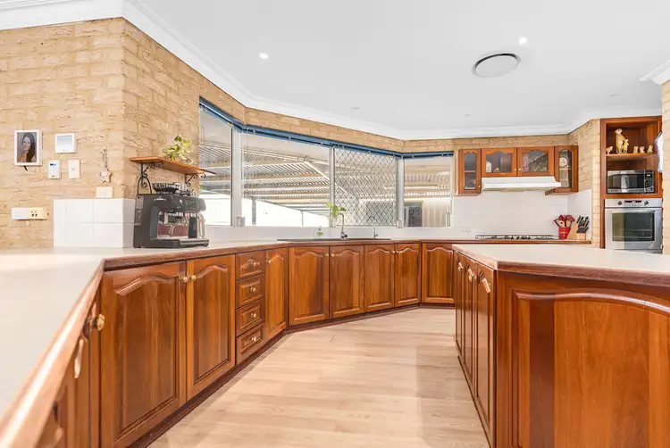 Fourth view of Homely house listing, 2 Ridgeway Close, Moresby WA 6530