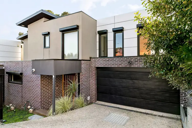 2/1 Deidre Court, Airport West VIC 3042