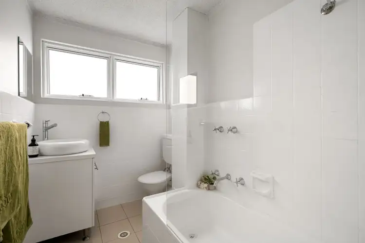 Sixth view of Homely apartment listing, 12/35 Moruben Road, Mosman NSW 2088