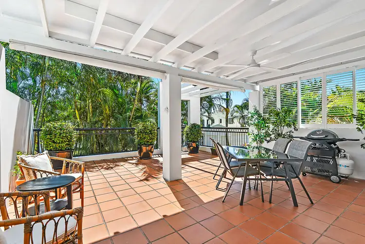 7/100 'Adriana' Cotlew Street East, Southport QLD 4215