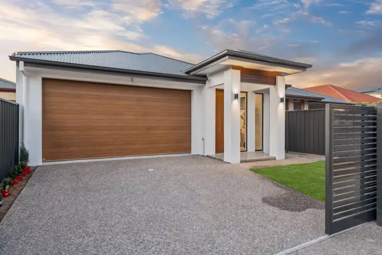 8A Shetland Avenue, Marion SA 5043