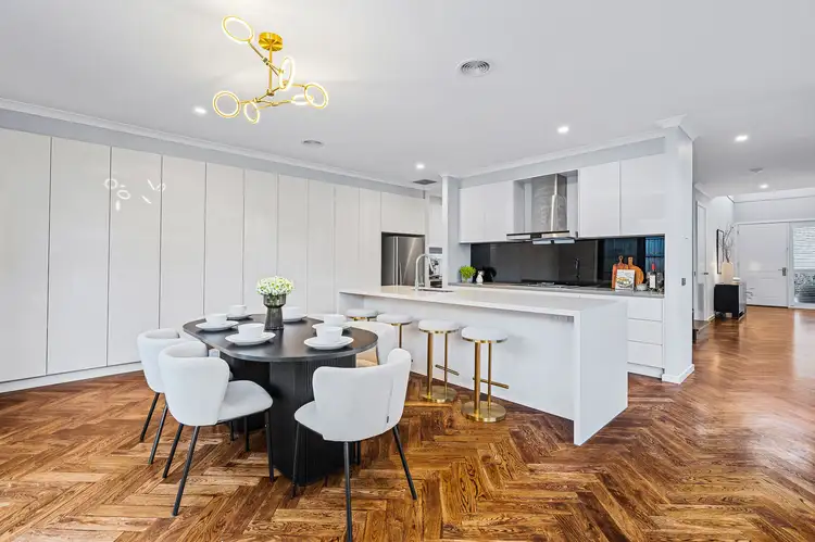 Sixth view of Homely house listing, 2/25 Park Close, Vermont VIC 3133