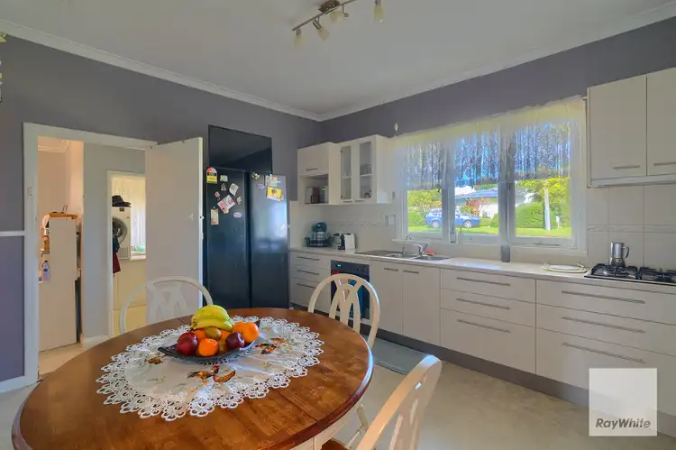 Sixth view of Homely house listing, 10 Lurline Street, Orana WA 6330