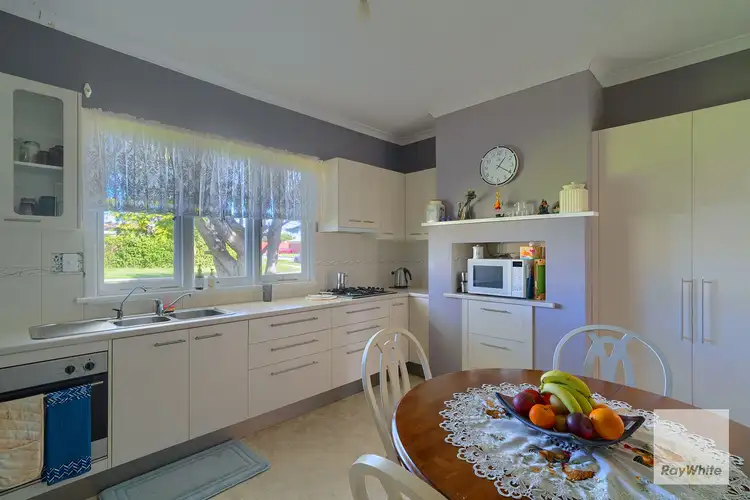 Seventh view of Homely house listing, 10 Lurline Street, Orana WA 6330