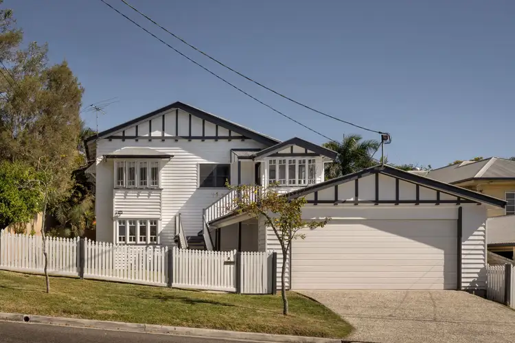 8 Fork Street, Coorparoo QLD 4151