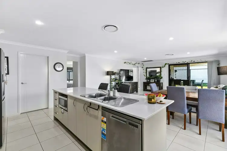 Sixth view of Homely house listing, 2 Oceanfront Court, Urangan QLD 4655