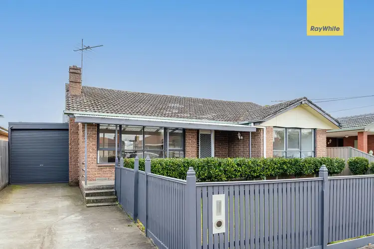Second view of Homely house listing, 7 Maple Crescent, St Albans VIC 3021