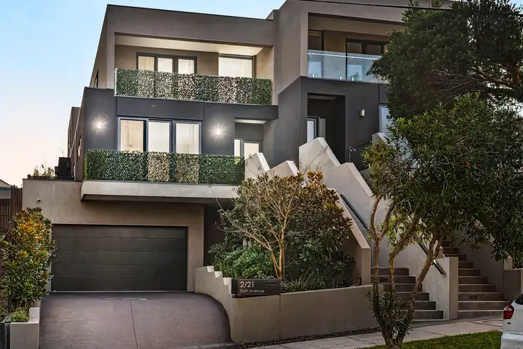 21B Sixth Avenue, Burwood VIC 3125