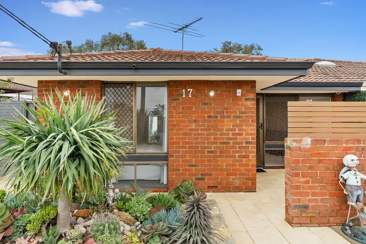 17 Tremont Place, Craigie WA 6025