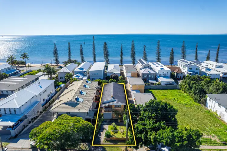 176 Prince Edward Parade, Scarborough QLD 4020