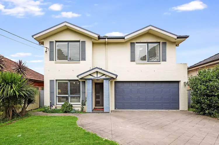 12 Larkhill Avenue, Riverwood NSW 2210