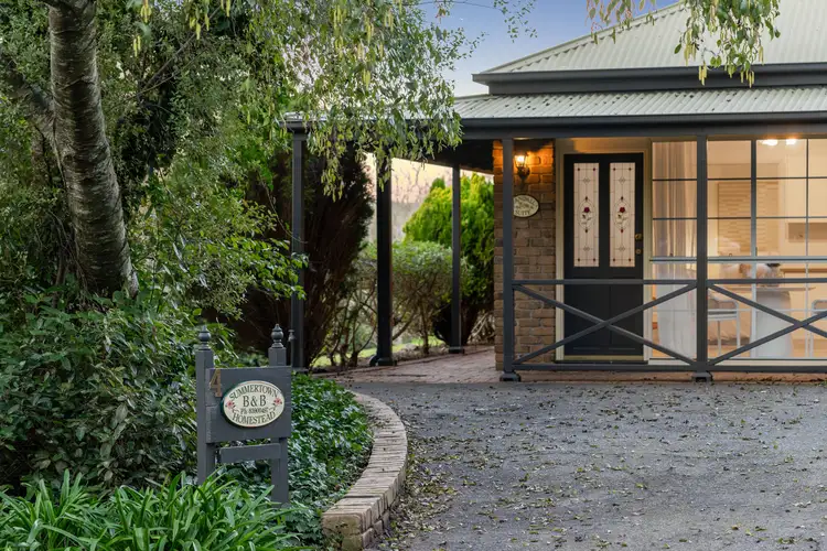 4 Cummins Drive, Summertown SA 5141
