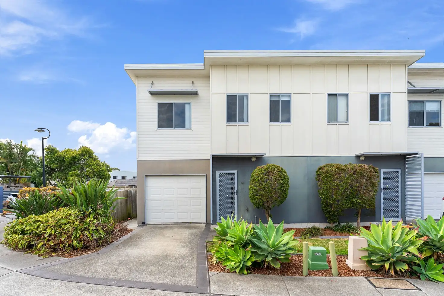 Main view of Homely townhouse listing, 34/1 Cascade Drive, Underwood QLD 4119