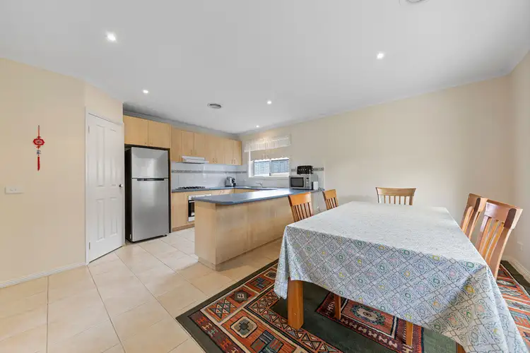 Fifth view of Homely unit listing, 2/25 Buln Buln Road, Drouin VIC 3818