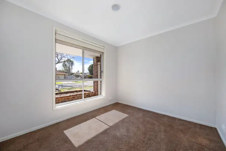 Fifth view of Homely house listing, 4 Sterling Court, Smithfield Plains SA 5114