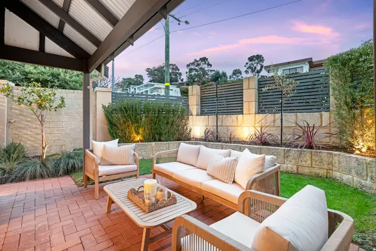 2/25 Sackville Terrace, Scarborough WA 6019