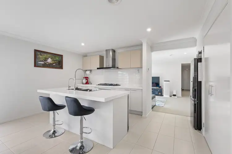 Fifth view of Homely house listing, 10 Leila Street, Werribee VIC 3030