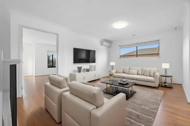 Seventh view of Homely house listing, 7 Studley Park Way, Caroline Springs VIC 3023