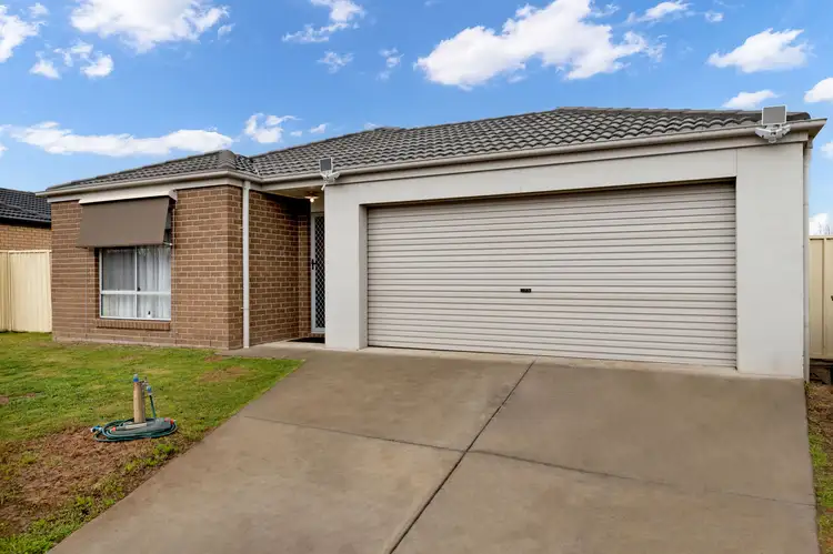 Second view of Homely house listing, 6 Immacolata Rise, Red Cliffs VIC 3496
