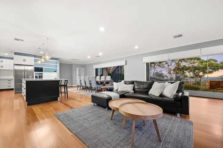 4 Simmons Place, Chapman ACT 2611