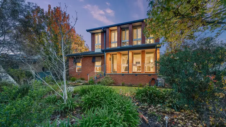11 Grylls Crescent