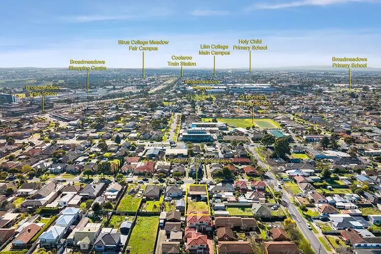 Second view of Homely house listing, 7 Ortolan Avenue, Broadmeadows VIC 3047
