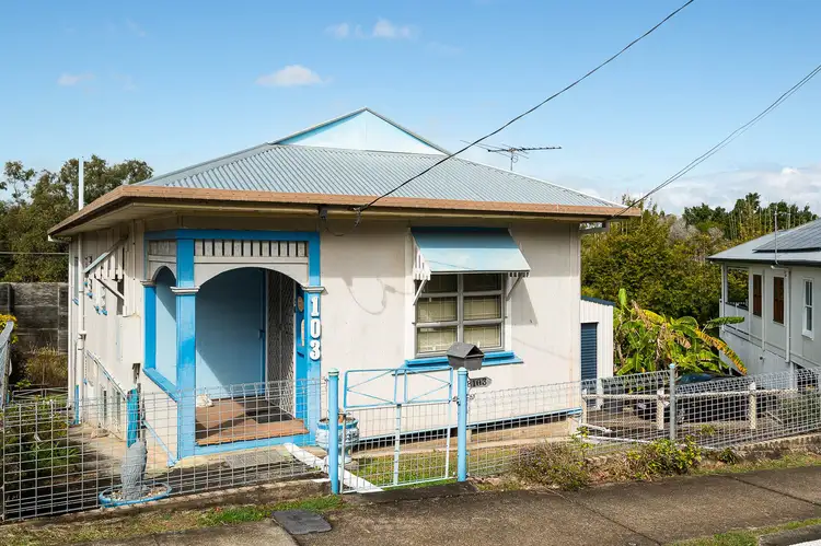 103 Railway Parade, Norman Park QLD 4170