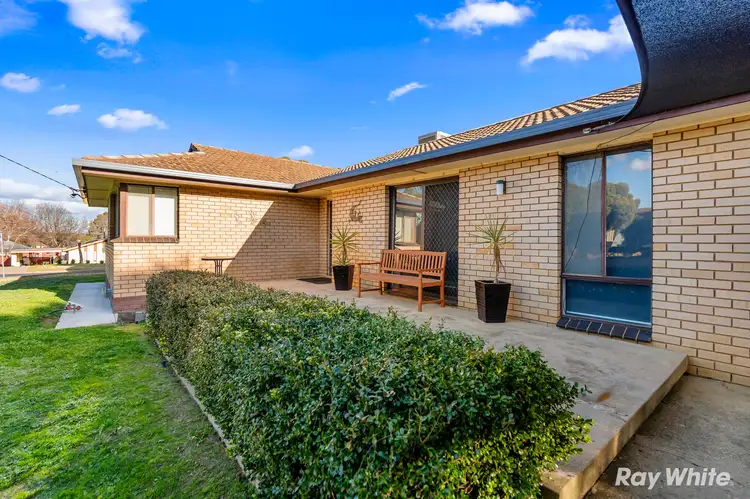 Main view of Homely house listing, 15 Walana Crescent, Kooringal NSW 2650