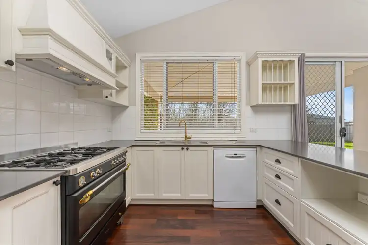 Fifth view of Homely house listing, 2 Skehan Court, Romsey VIC 3434