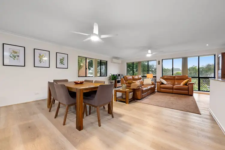 Third view of Homely house listing, 5 Redleaf Street, Mansfield QLD 4122