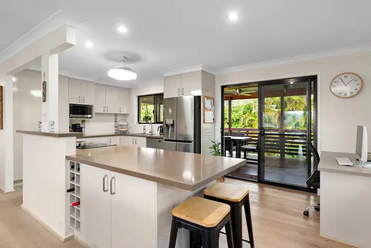 Sixth view of Homely house listing, 5 Redleaf Street, Mansfield QLD 4122