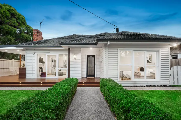 1/9 Ward Avenue, Oakleigh South VIC 3167