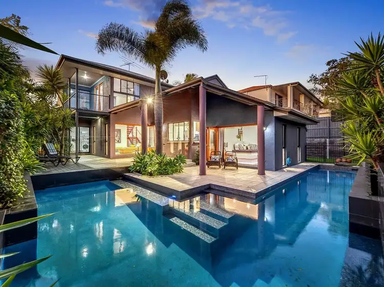 12 Riverview Place