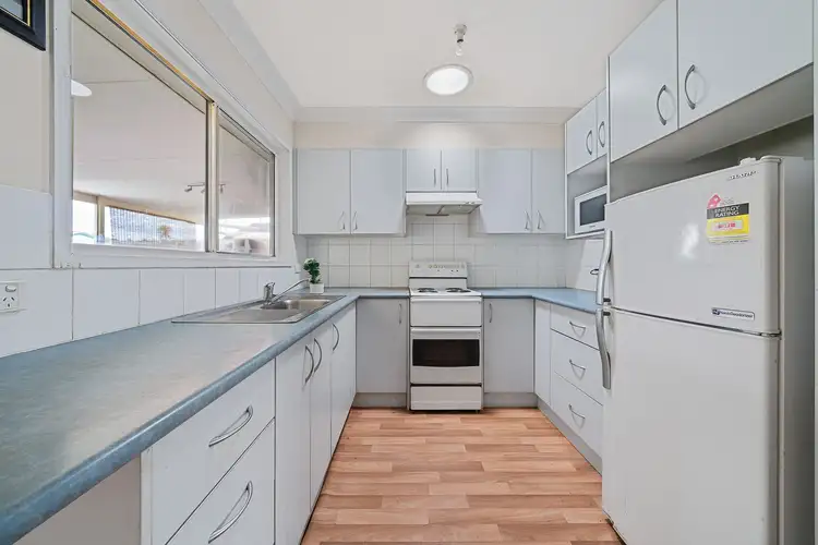 Third view of Homely house listing, 10 Lakedge Avenue, Berkeley Vale NSW 2261