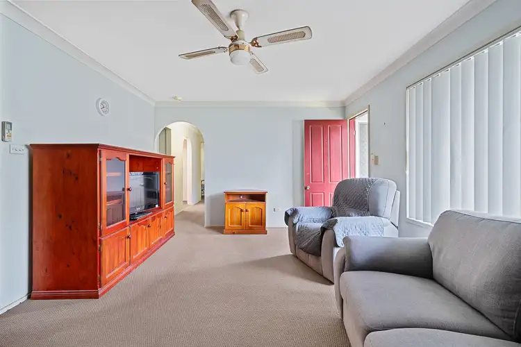 Fourth view of Homely house listing, 10 Lakedge Avenue, Berkeley Vale NSW 2261