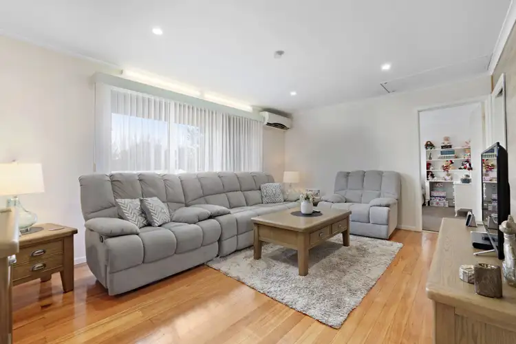 Seventh view of Homely house listing, 6 Monza Court, Deer Park VIC 3023