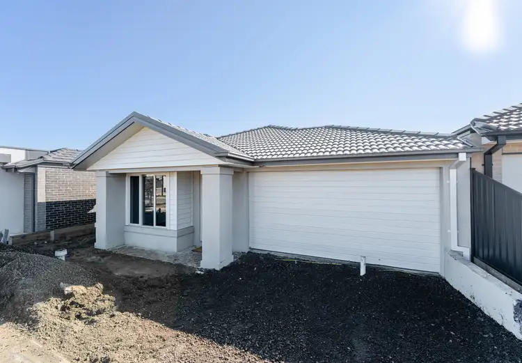 28 Lasio Way, Donnybrook VIC 3064
