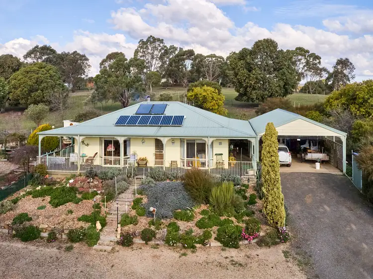 9 Horsburgh Court, Heathcote VIC 3523