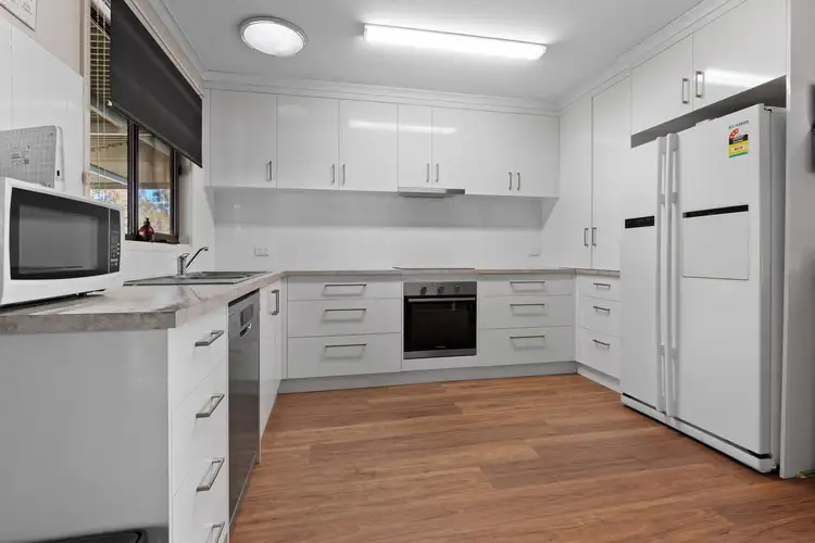 34 Kennedy Street, Howlong NSW 2643