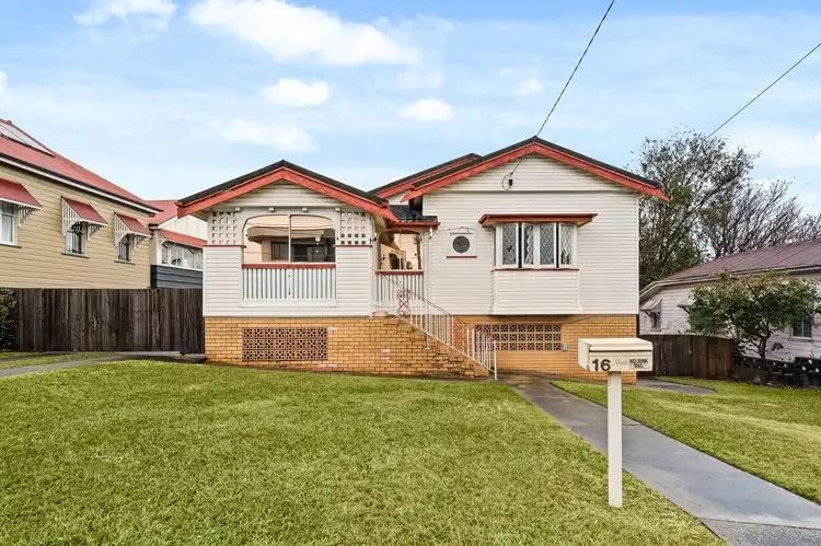 16 Upper Clifton Terrace, Red Hill QLD 4059