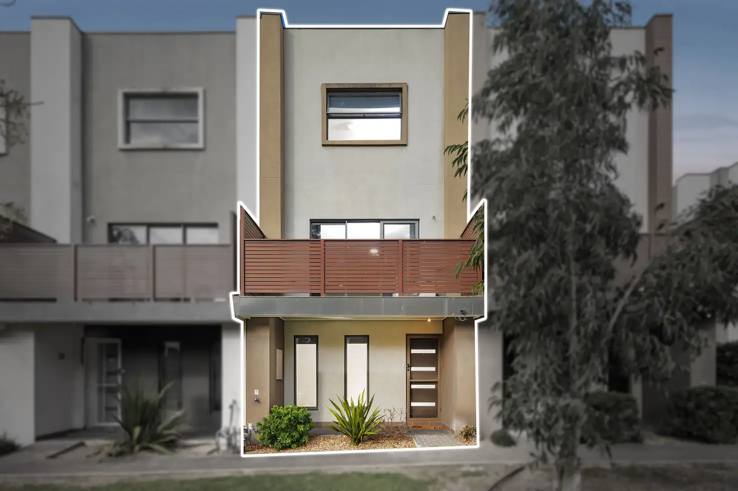 Main view of Homely townhouse listing, 5 Jumbuck Circuit, Wollert VIC 3750