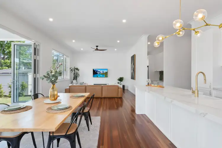 15 McLean Parade, Ashgrove QLD 4060